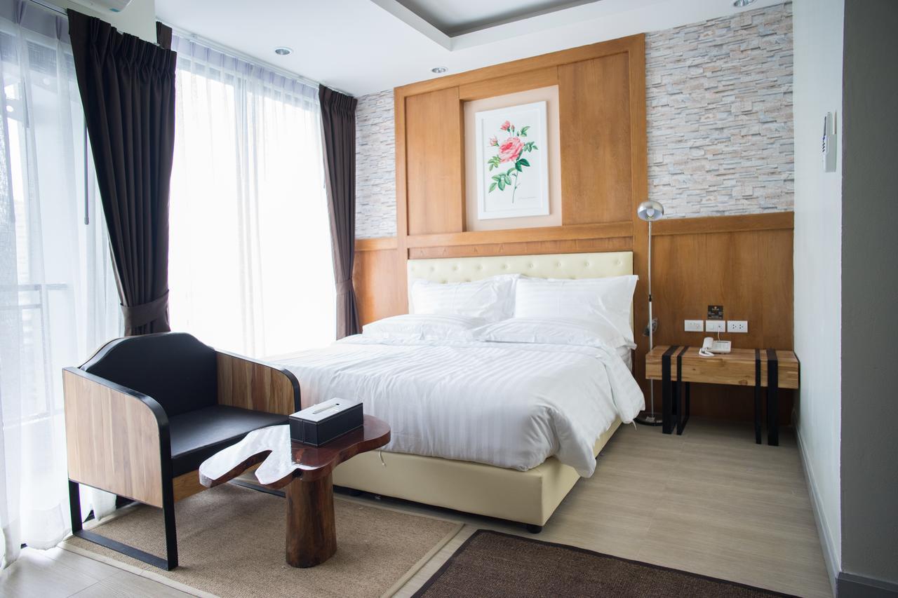 Triple B Boutique Residence Si Racha Eksteriør bilde